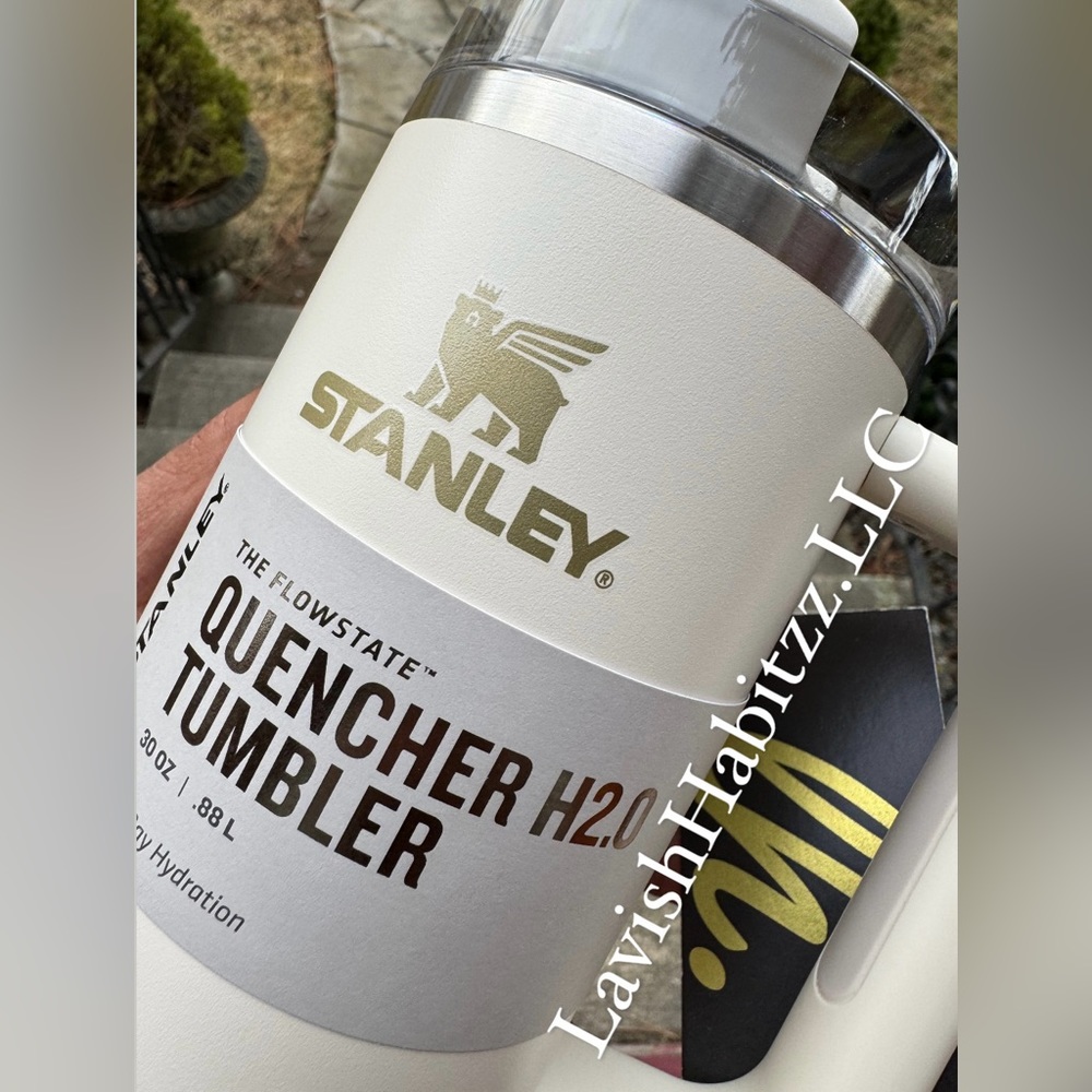 THE LUNAR NEW YEAR LIMITED EDITION CREAM QUENCHER H2.0 FLOWSTATE TUMBLER | 30 OZ - Picture 2 of 3